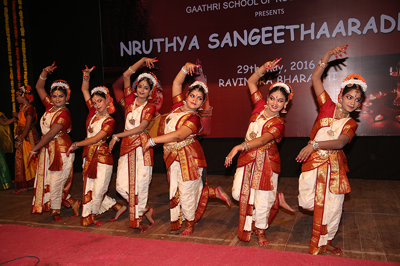 Kuchipudi Dance
